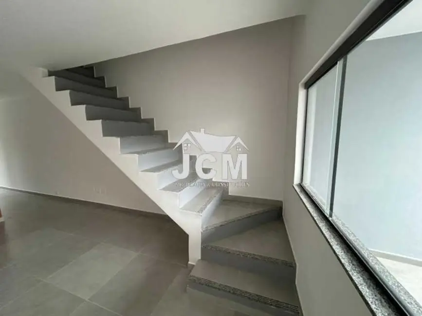 Casa de Condomínio com 2 quartos à venda, 128m2 em Rio De Janeiro - RJ - imagem 5 Foto 5 de Casa de Condomínio com 2 quartos à venda, 128m2 em Rio De Janeiro - RJ