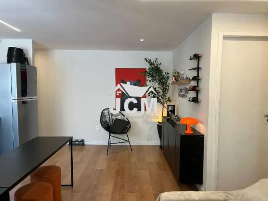 Apartamento com 2 quartos à venda, 43m2 em Rio De Janeiro - RJ - imagem 3 Foto 3 de Apartamento com 2 quartos à venda, 43m2 em Rio De Janeiro - RJ