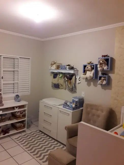 Foto 3 de Casa com 2 quartos à venda, 90m2 em Jardim São João, Itatiba - SP