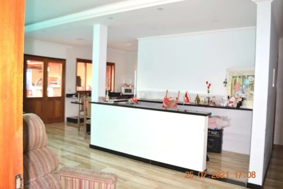 Casa com 3 quartos à venda, 190m2 em Villaggio Fosuzzi, Itatiba - SP - imagem 5 Foto 5 de Casa com 3 quartos à venda, 190m2 em Villaggio Fosuzzi, Itatiba - SP