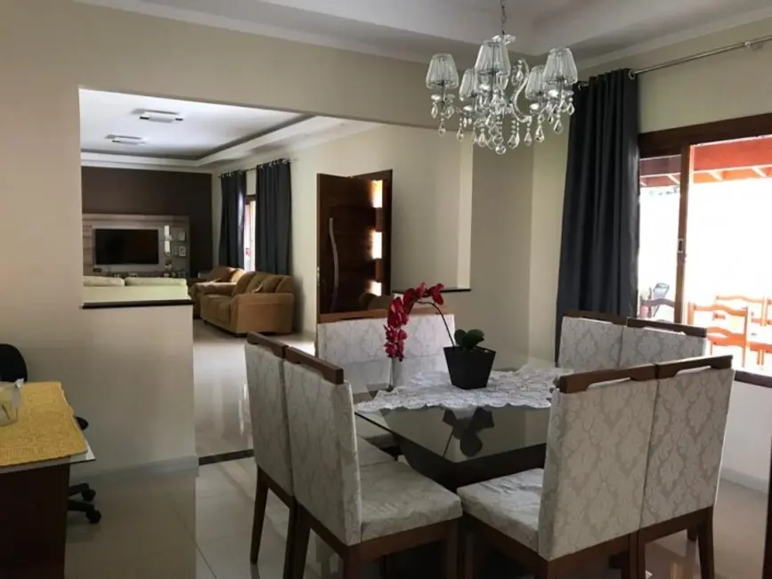 Chácara com 5 quartos à venda, 387m2 em Jardim Leonor, Itatiba - SP - imagem 8 Foto 8 de Chácara com 5 quartos à venda, 387m2 em Jardim Leonor, Itatiba - SP