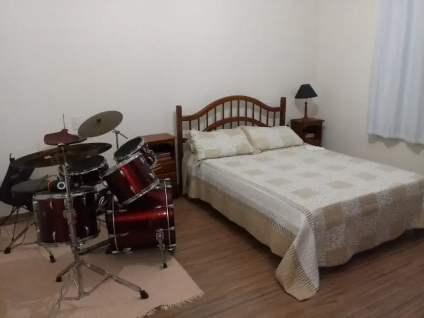 Casa de Condomínio com 3 quartos à venda, 199m2 em Itatiba - SP - imagem 4 Foto 4 de Casa de Condomínio com 3 quartos à venda, 199m2 em Itatiba - SP