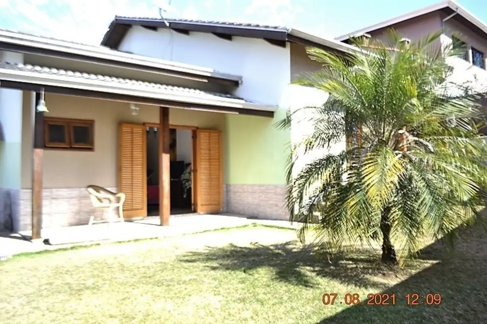 Foto 2 de Chácara com 3 quartos à venda, 255m2 em Jardim Leonor, Itatiba - SP