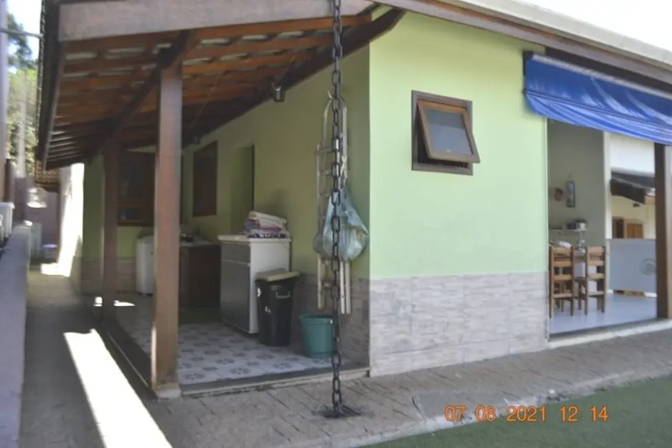 Chácara com 3 quartos à venda, 255m2 em Jardim Leonor, Itatiba - SP - imagem 5 Foto 5 de Chácara com 3 quartos à venda, 255m2 em Jardim Leonor, Itatiba - SP