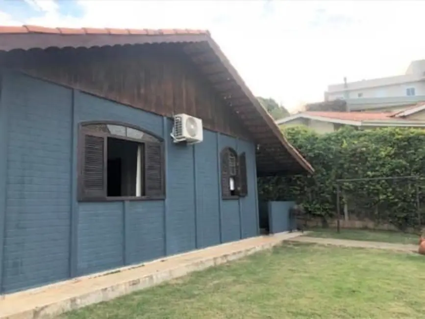 Foto 3 de Chácara com 3 quartos à venda, 207m2 em Jardim Leonor, Itatiba - SP
