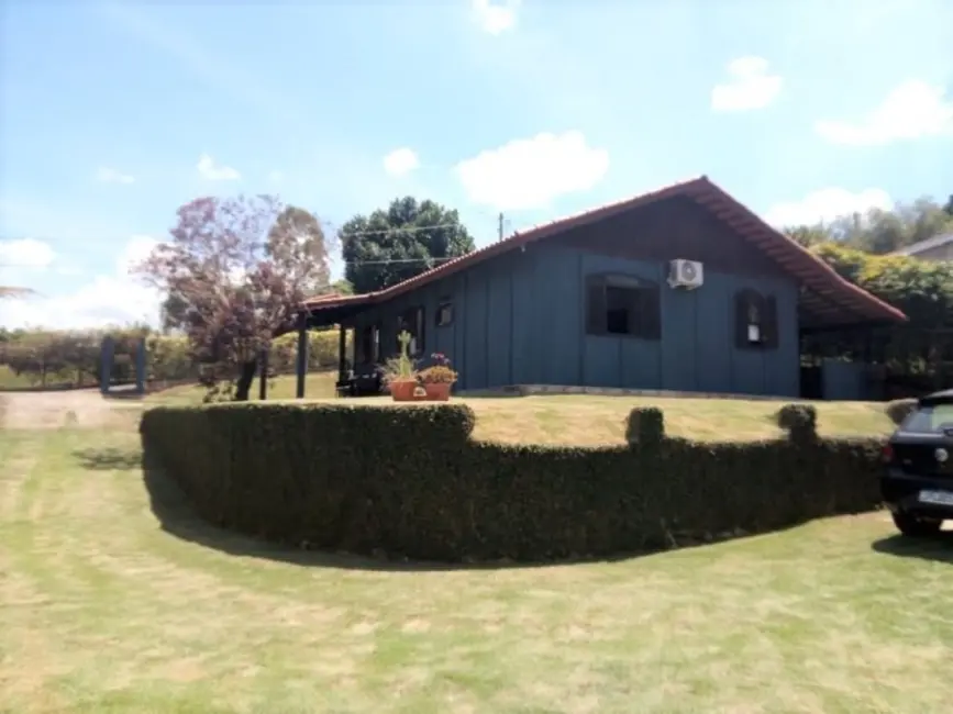 Foto 4 de Chácara com 3 quartos à venda, 207m2 em Jardim Leonor, Itatiba - SP