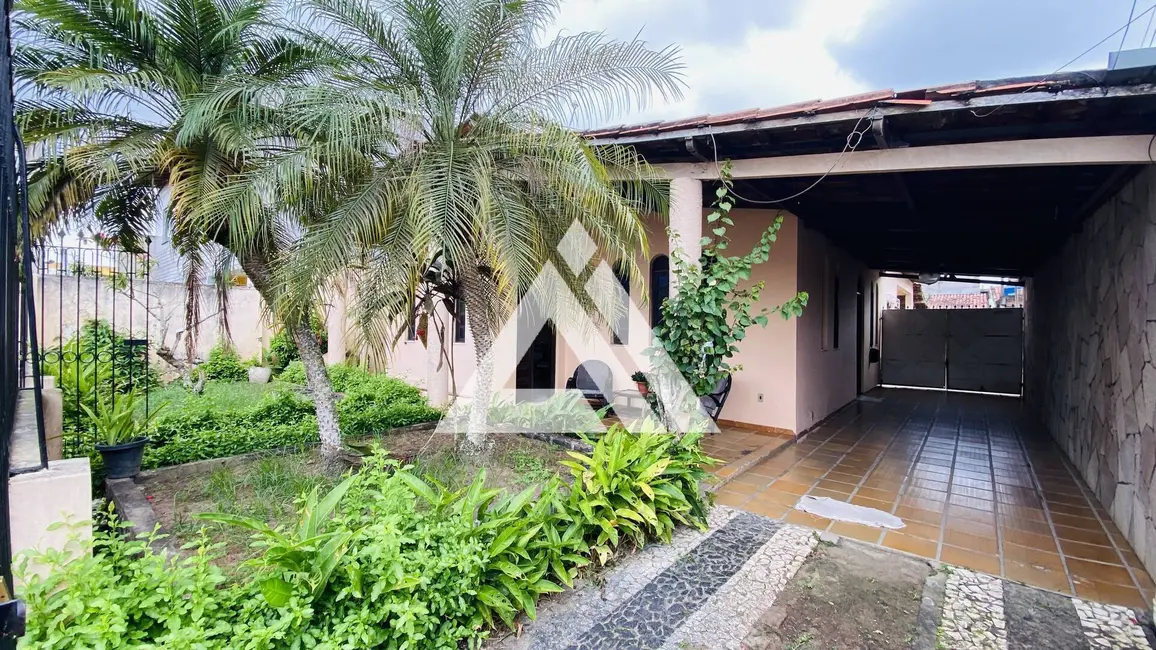 Foto 2 de Casa com 4 quartos à venda, 540m2 em Feira De Santana - BA