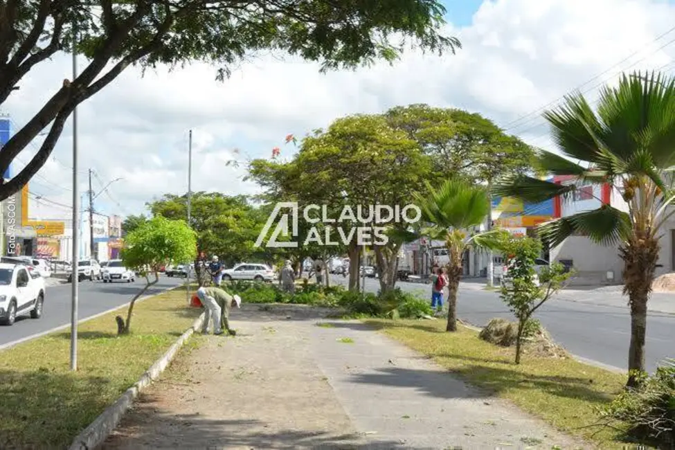 Foto 1 de Terreno / Lote à venda, 420m2 em Mangabeira, Feira De Santana - BA