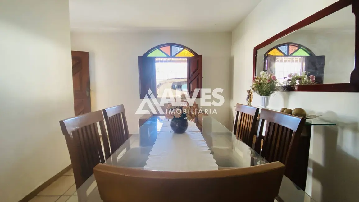 Foto 9 de Casa com 4 quartos à venda, 200m2 em Santa Mônica, Feira De Santana - BA