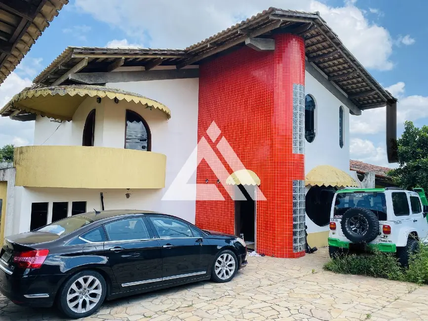 Casa com 4 quartos à venda, 200m2 em Feira De Santana - BA - imagem 2 Foto 2 de Casa com 4 quartos à venda, 200m2 em Feira De Santana - BA