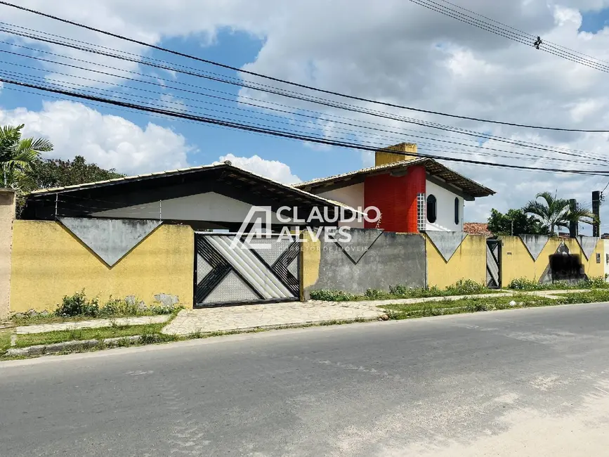 Foto 1 de Casa com 4 quartos à venda, 200m2 em Muchila, Feira De Santana - BA