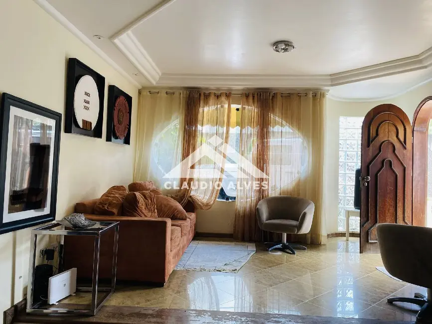 Foto 8 de Casa com 4 quartos à venda, 200m2 em Feira De Santana - BA