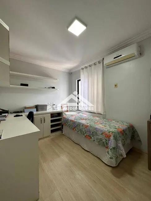 Foto 5 de Apartamento com 3 quartos à venda, 165m2 em Feira De Santana - BA