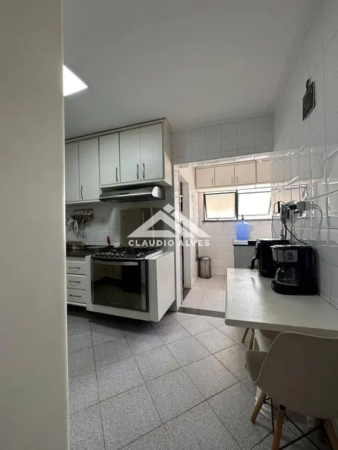Foto 9 de Apartamento com 3 quartos à venda, 165m2 em Feira De Santana - BA