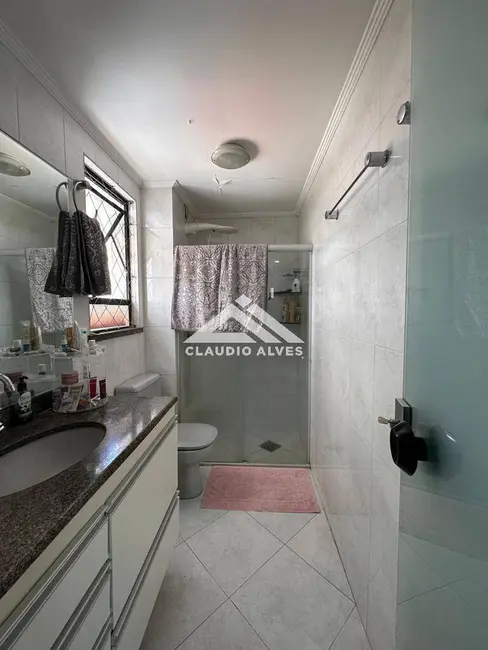Foto 7 de Apartamento com 3 quartos à venda, 165m2 em Feira De Santana - BA