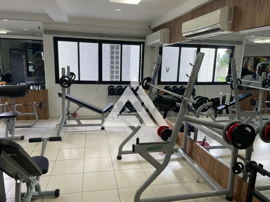 Foto 8 de Apartamento com 4 quartos à venda, 180m2 em Feira De Santana - BA
