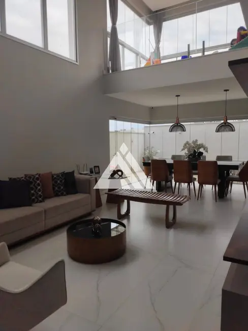 Casa de Condomínio com 4 quartos à venda, 273m2 em Feira De Santana - BA - imagem 5 Foto 5 de Casa de Condomínio com 4 quartos à venda, 273m2 em Feira De Santana - BA