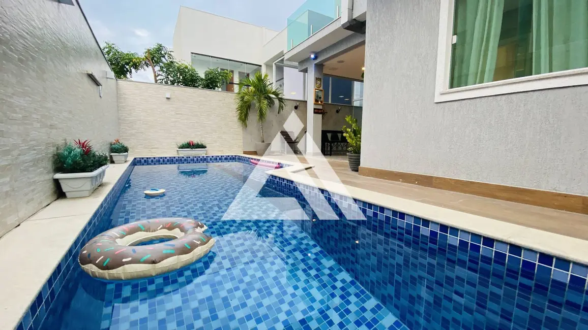 Foto 1 de Casa de Condomínio com 4 quartos à venda, 260m2 em Feira De Santana - BA