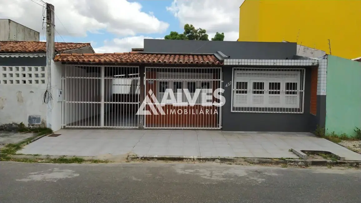 Foto 1 de Casa com 5 quartos à venda, 150m2 em Brasília, Feira De Santana - BA