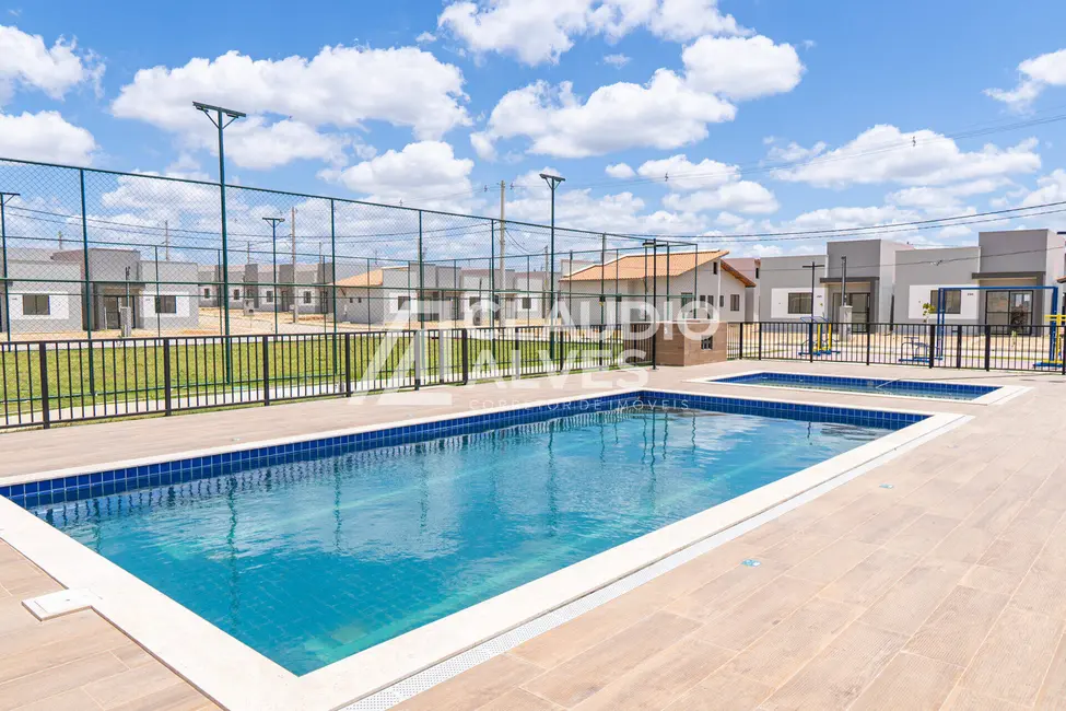 Foto 1 de Casa de Condomínio com 2 quartos à venda, 50m2 em Sim, Feira De Santana - BA