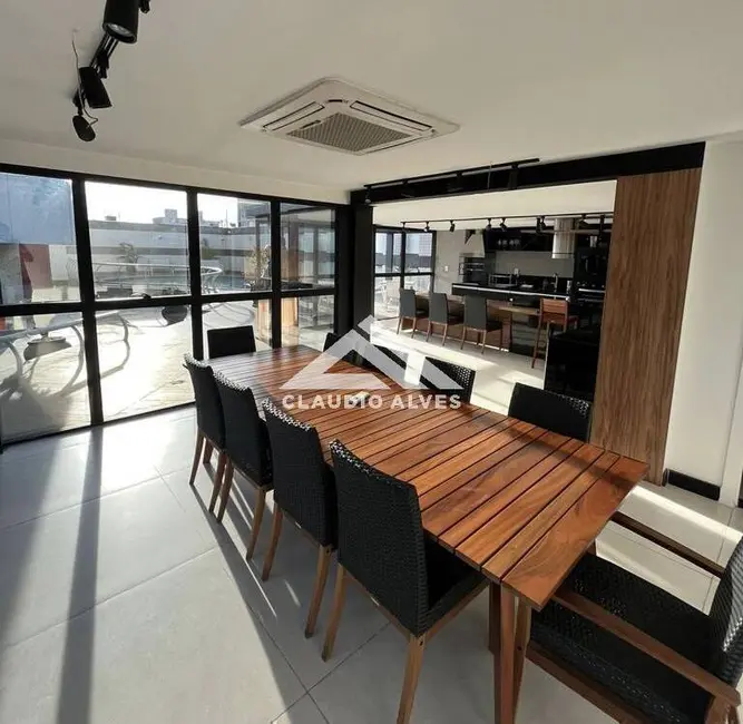 Foto 2 de Apartamento com 4 quartos à venda, 260m2 em Feira De Santana - BA