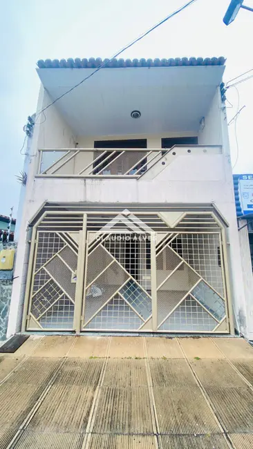 Foto 2 de Casa com 3 quartos à venda, 120m2 em Feira De Santana - BA