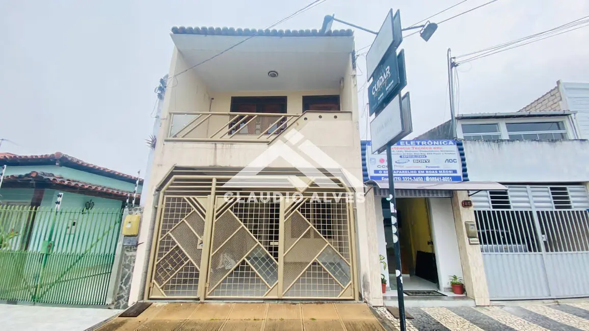 Foto 1 de Casa com 3 quartos à venda, 120m2 em Feira De Santana - BA