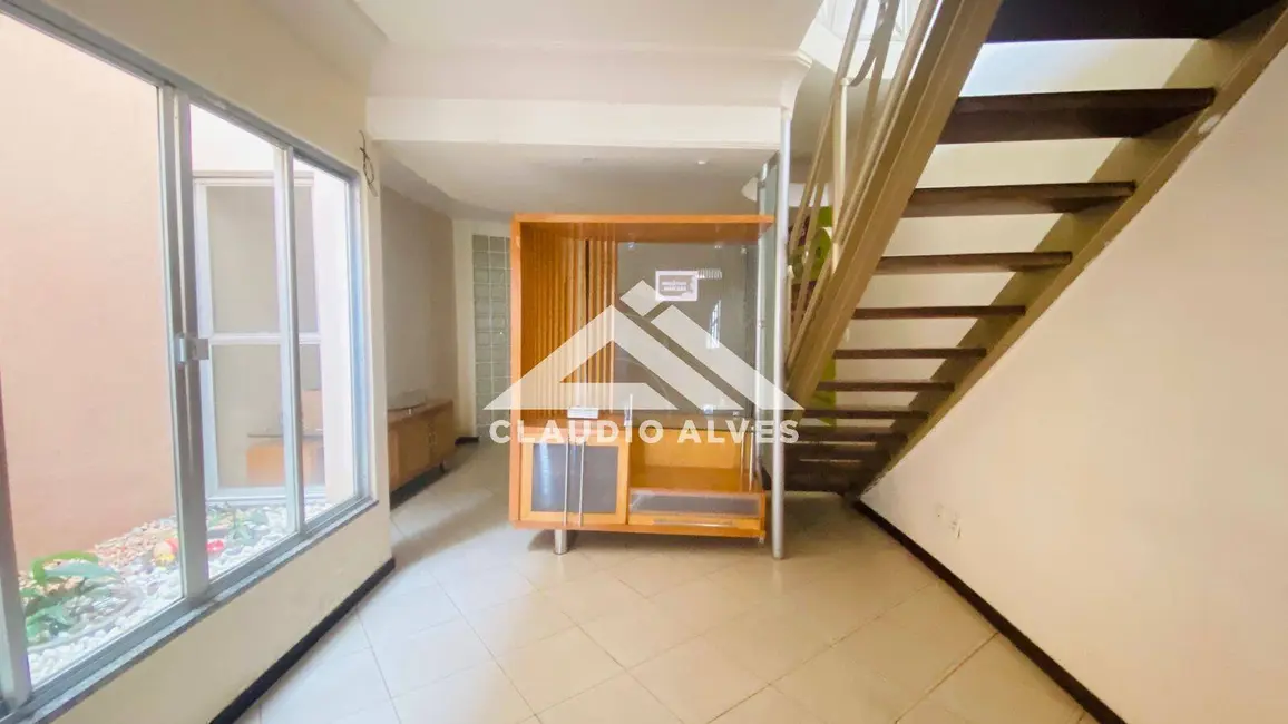 Foto 4 de Casa com 3 quartos à venda, 120m2 em Feira De Santana - BA