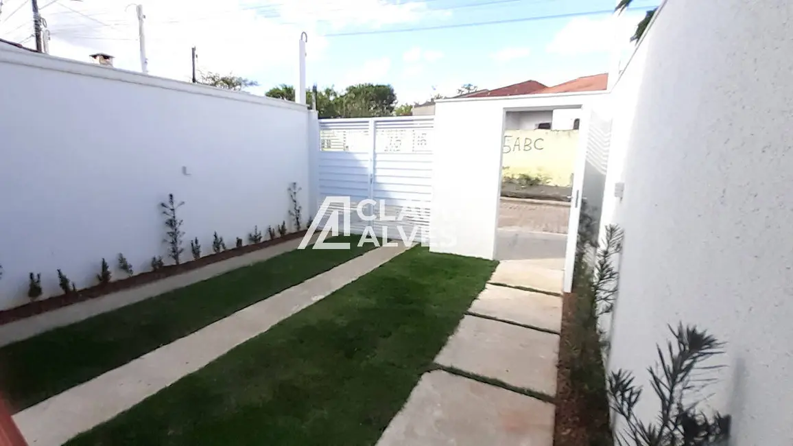 Foto 2 de Casa com 3 quartos à venda, 81m2 em Mangabeira, Feira De Santana - BA