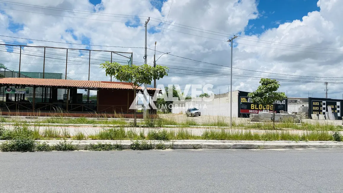 Foto 3 de Terreno / Lote à venda, 300m2 em Parque Ipê, Feira De Santana - BA