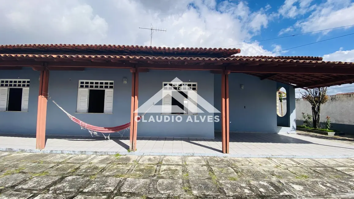 Foto 4 de Casa com 5 quartos à venda, 200m2 em Feira De Santana - BA