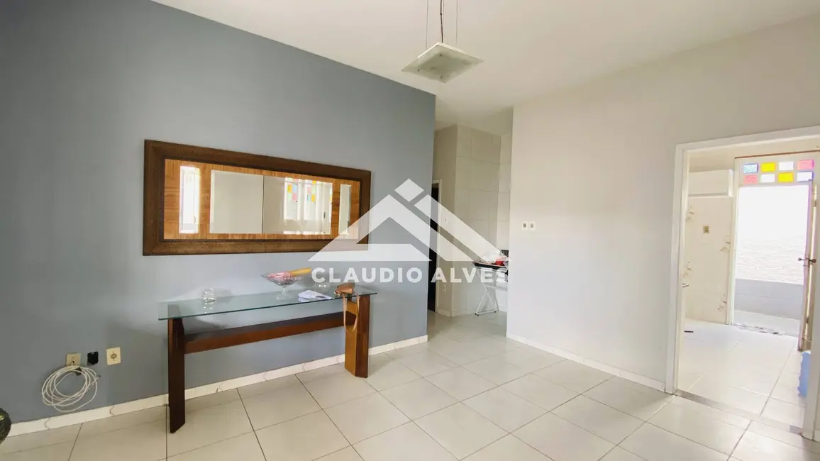 Foto 3 de Casa com 5 quartos à venda, 200m2 em Feira De Santana - BA