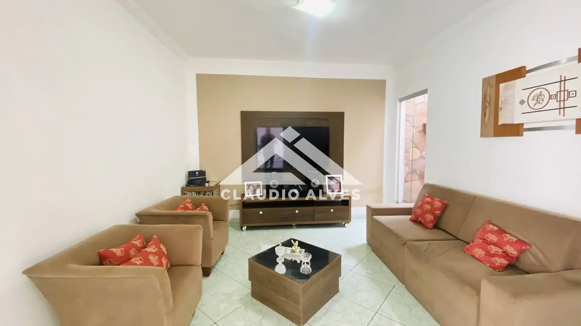 Foto 4 de Casa com 4 quartos à venda, 144m2 em Feira De Santana - BA
