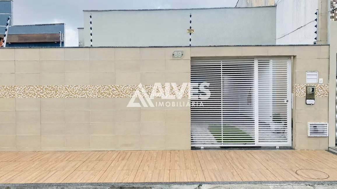 Foto 1 de Casa com 4 quartos à venda, 144m2 em Caseb, Feira De Santana - BA
