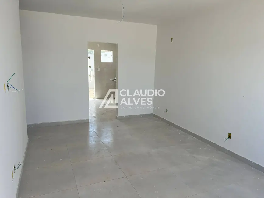 Foto 2 de Casa com 2 quartos à venda, 56m2 em Campo Limpo, Feira De Santana - BA
