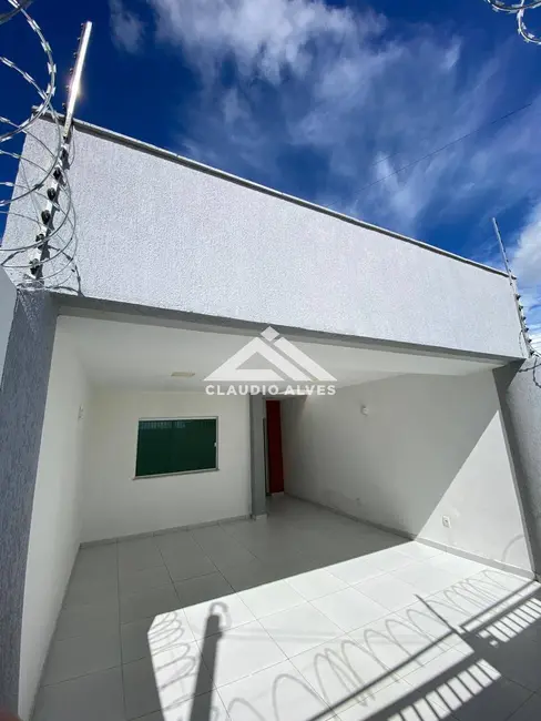Foto 1 de Casa com 3 quartos à venda, 165m2 em Feira De Santana - BA