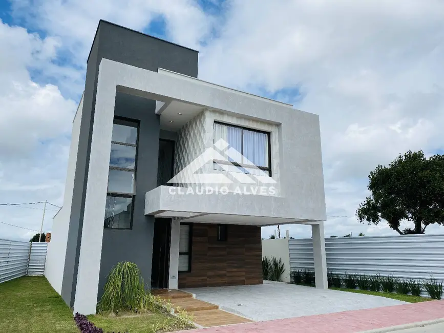 Foto 1 de Casa de Condomínio com 4 quartos à venda, 134m2 em Feira De Santana - BA