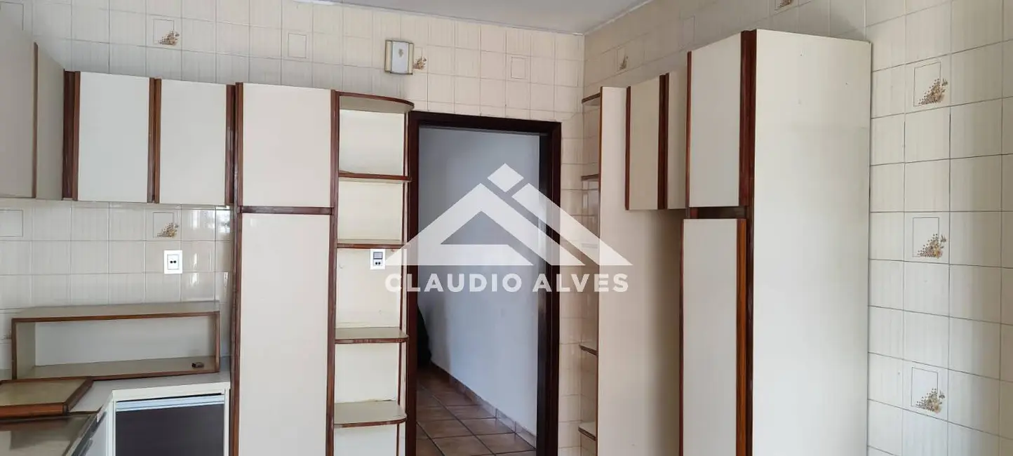 Foto 7 de Casa com 3 quartos à venda, 200m2 em Feira De Santana - BA