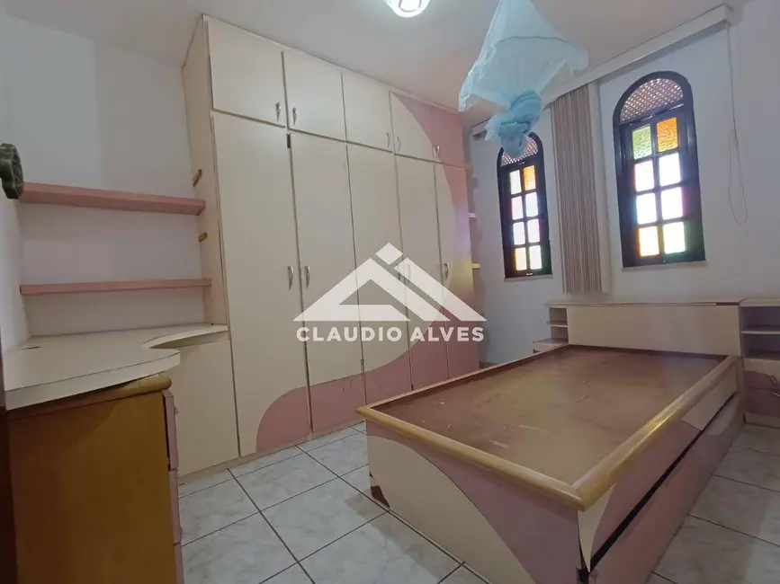 Foto 6 de Casa com 3 quartos à venda, 200m2 em Feira De Santana - BA