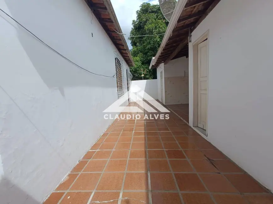 Foto 8 de Casa com 3 quartos à venda, 200m2 em Feira De Santana - BA