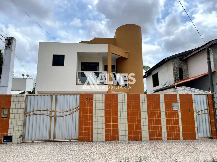 Foto 1 de Casa com 5 quartos à venda, 200m2 em Cidade Nova, Feira De Santana - BA