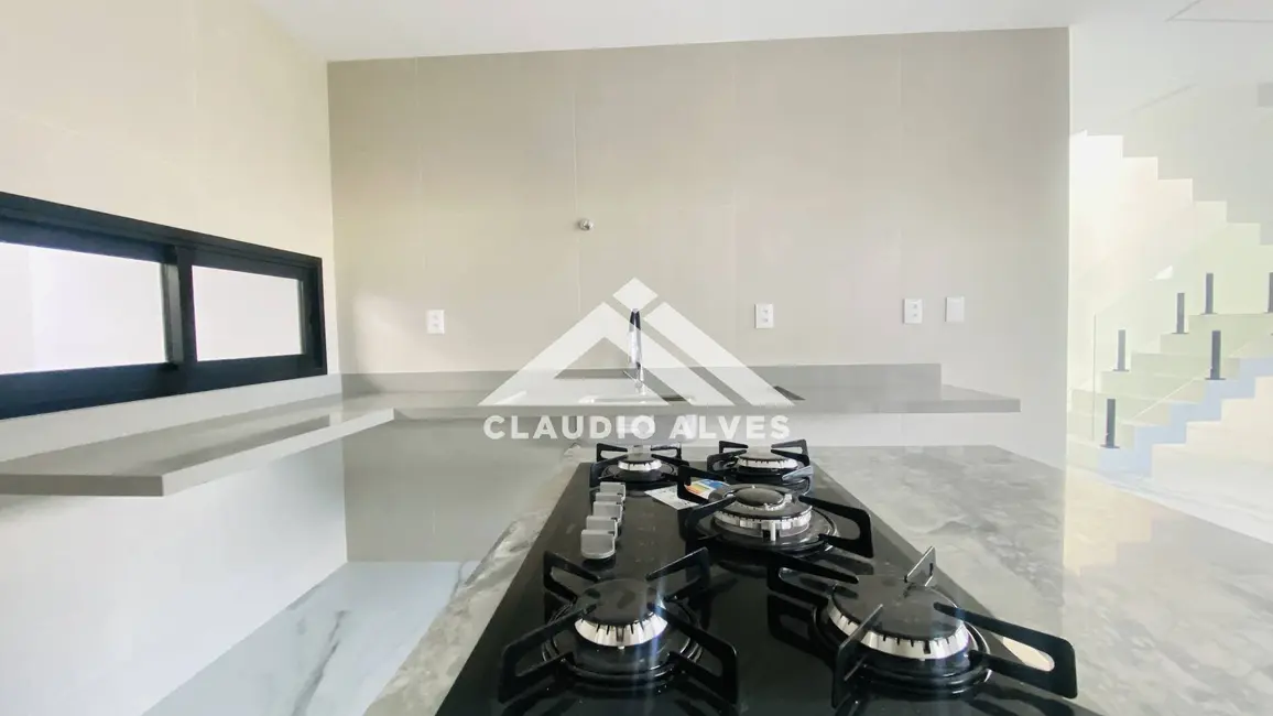 Casa de Condomínio com 4 quartos à venda, 279m2 em Feira De Santana - BA - imagem 6 Foto 6 de Casa de Condomínio com 4 quartos à venda, 279m2 em Feira De Santana - BA