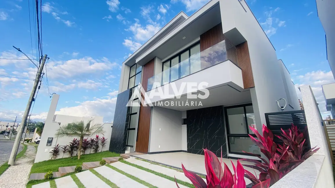 Foto 2 de Casa de Condomínio com 4 quartos à venda, 279m2 em Papagaio, Feira De Santana - BA