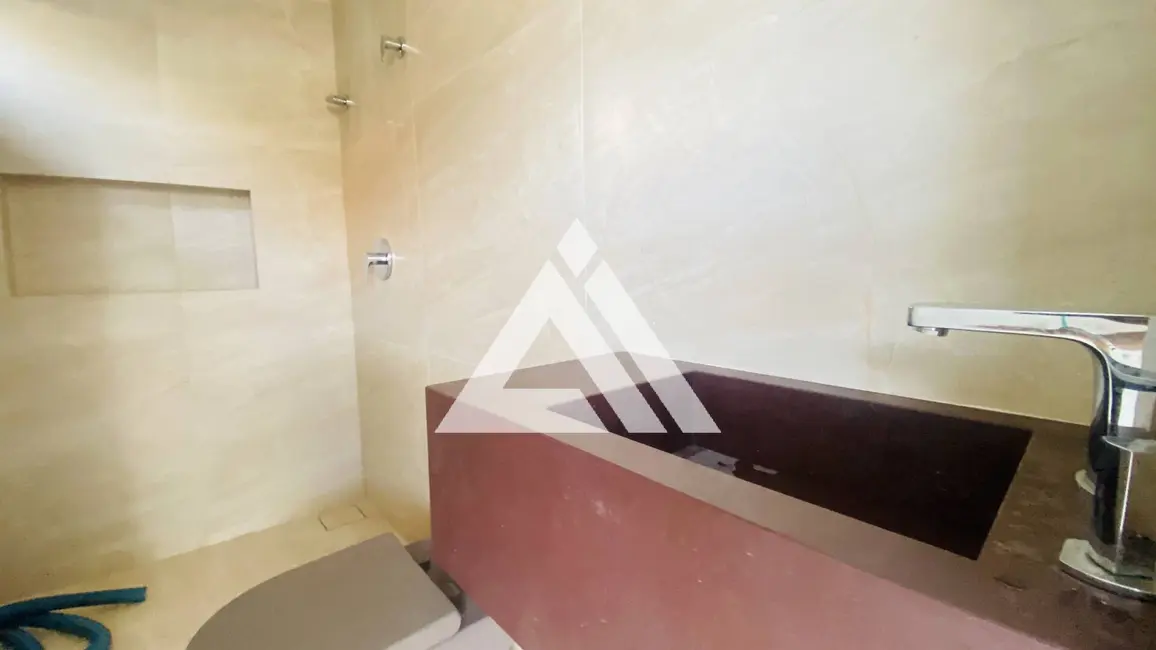 Foto 8 de Casa de Condomínio com 4 quartos à venda, 279m2 em Feira De Santana - BA
