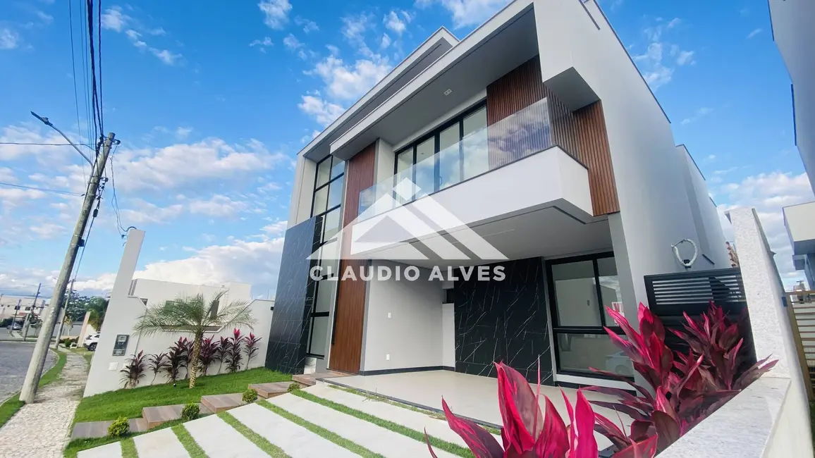 Casa de Condomínio com 4 quartos à venda, 279m2 em Feira De Santana - BA - imagem 2 Foto 2 de Casa de Condomínio com 4 quartos à venda, 279m2 em Feira De Santana - BA