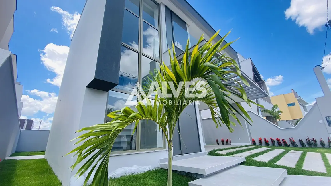 Casa de Condomínio com 4 quartos à venda, 225m2 em Papagaio, Feira De Santana - BA - imagem 1 Foto 1 de Casa de Condomínio com 4 quartos à venda, 225m2 em Papagaio, Feira De Santana - BA