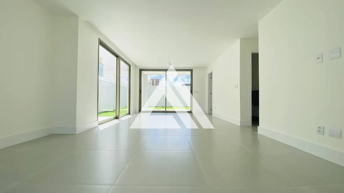 Foto 6 de Casa de Condomínio com 4 quartos à venda, 225m2 em Feira De Santana - BA