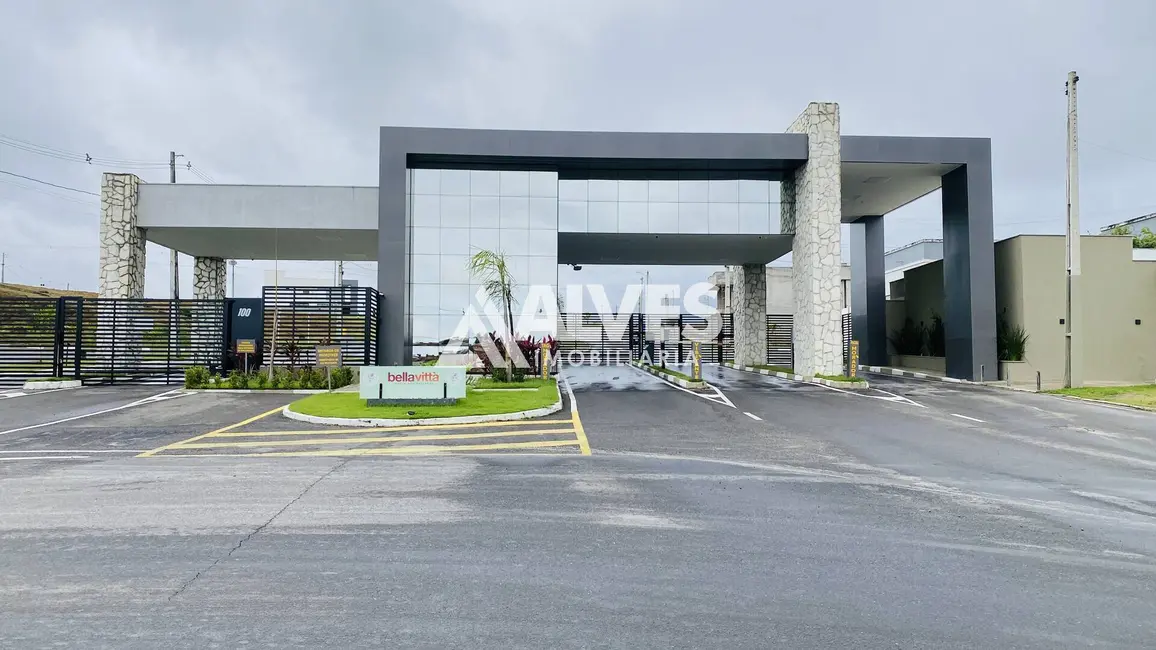 Foto 1 de Terreno / Lote à venda, 353m2 em Papagaio, Feira De Santana - BA