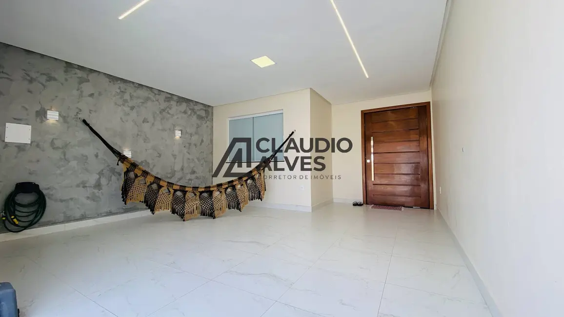 Foto 1 de Casa com 2 quartos à venda, 94m2 em Papagaio, Feira De Santana - BA