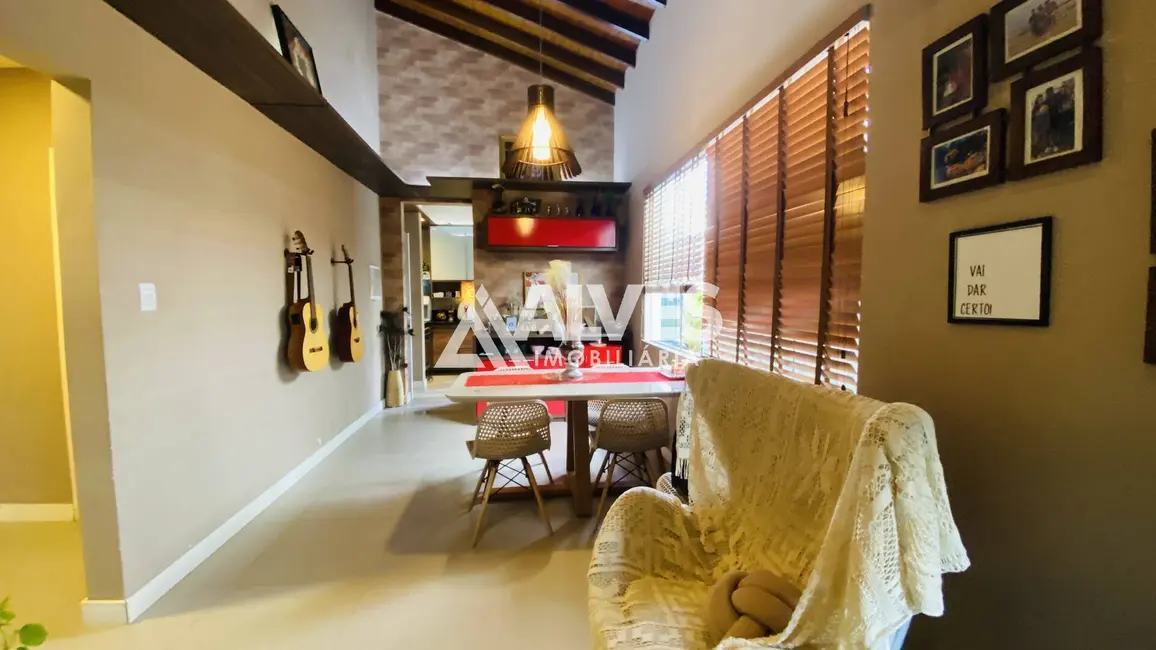 Foto 8 de Casa de Condomínio com 3 quartos à venda, 200m2 em Papagaio, Feira De Santana - BA